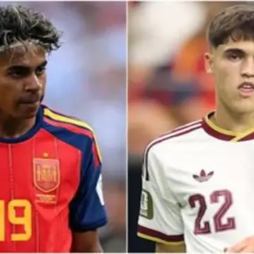 ريو فرديناند يراهن على كوبارسي ويامال لقيادة مستقبل المنتخب الإسباني القادم